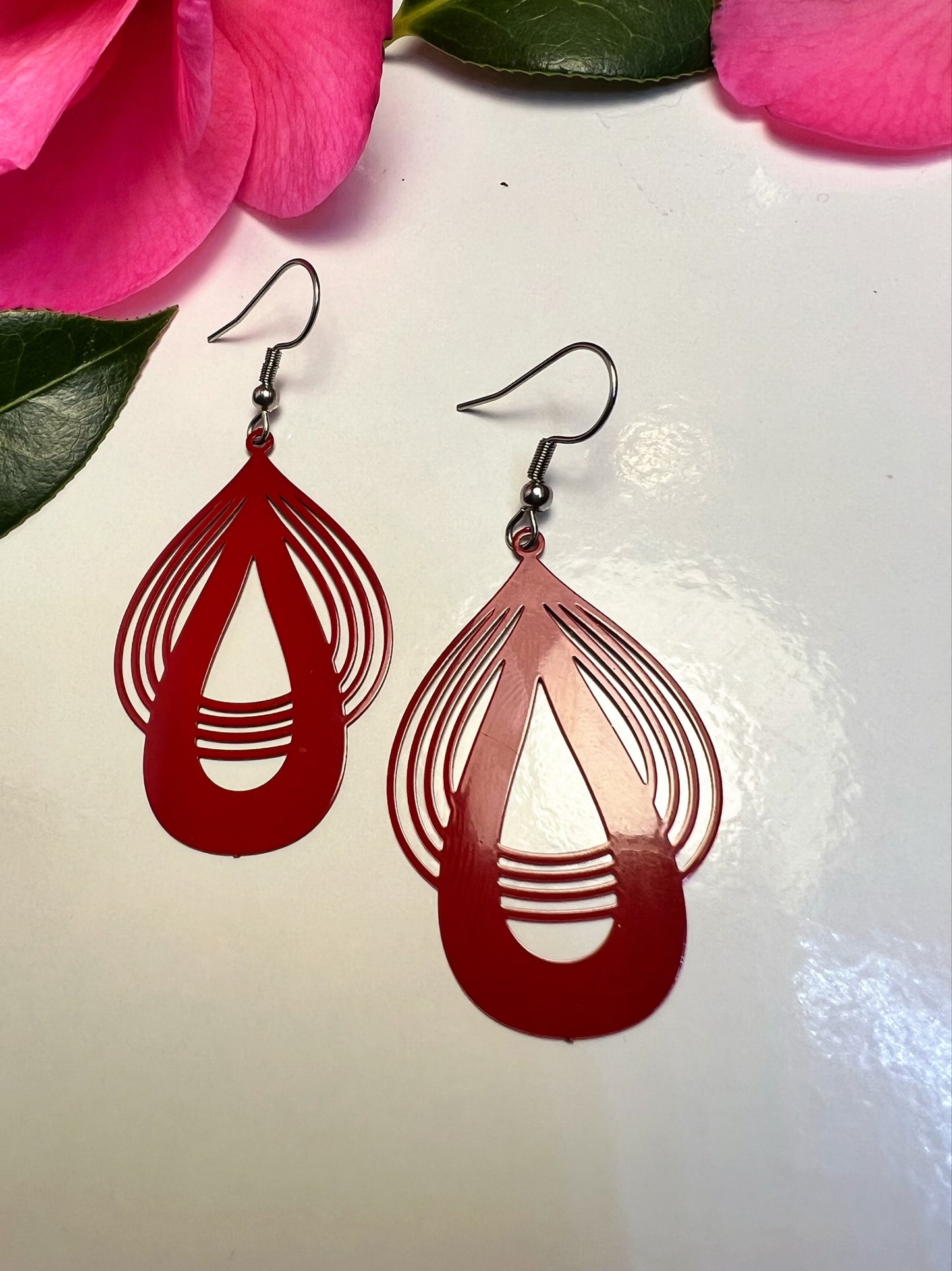 Quadruple Layered Hollow Teardrop Earrings